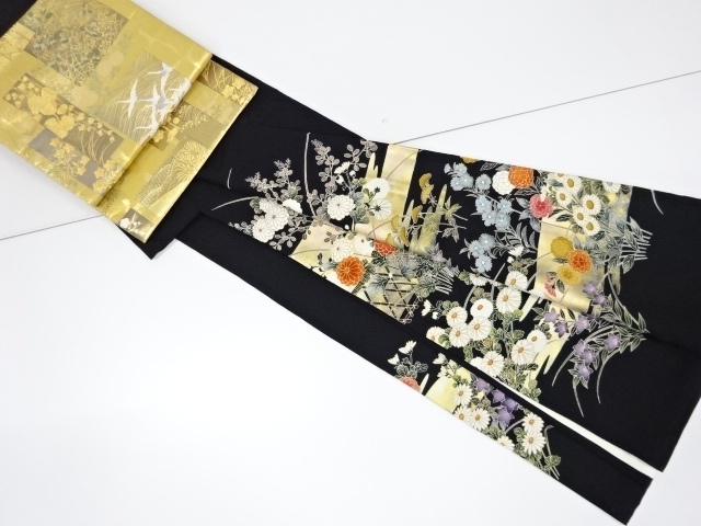 リサイクル　作家物　手描き友禅ヱ霞に草花模様刺繍留袖(比翼付き)　袋帯セット